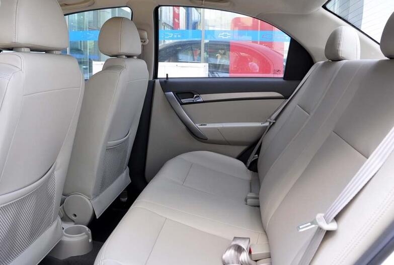 雪佛兰乐风对比帕萨特,09款雪佛兰乐风评测