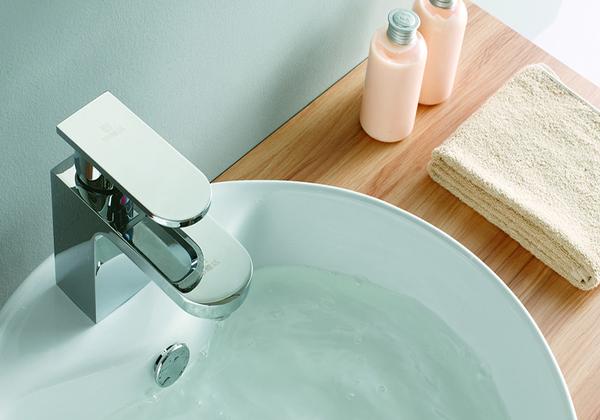 普通水龙头怎么安装冷热水龙头,冷热水龙头怎样安装在水龙头上