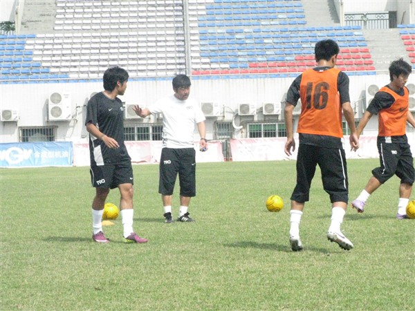 孙卫足球,大连足球教练孙卫