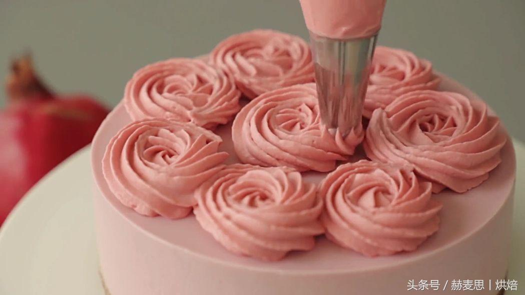 红丝绒咸奶油芝士蛋糕,漂亮又美味的红丝绒芝士蛋糕