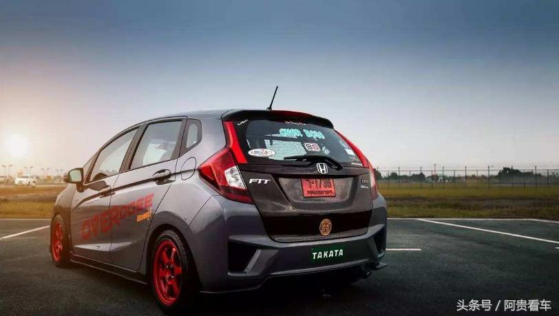 飞度gk5多少钱一台新车,飞度是不是最省油