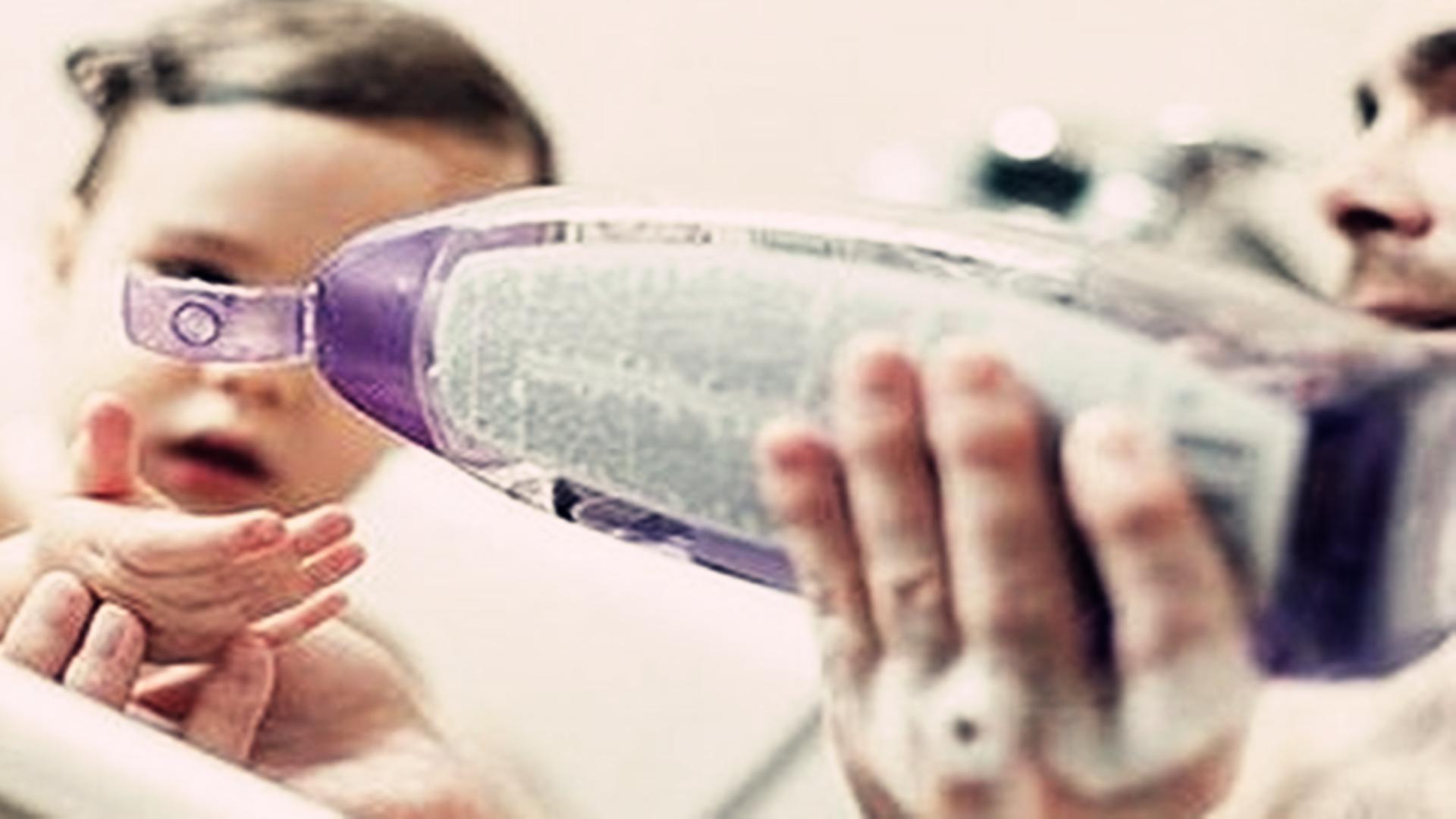 孩子头皮有头屑用什么洗能掉,宝宝头皮头皮屑多怎么回事