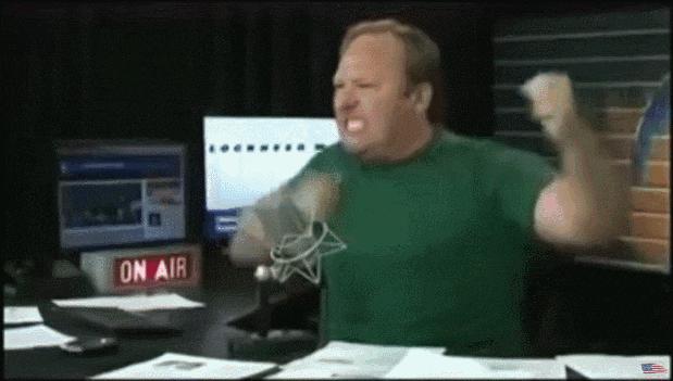 美国人智商欠费，川普带头追捧这个网红，结果全被骗