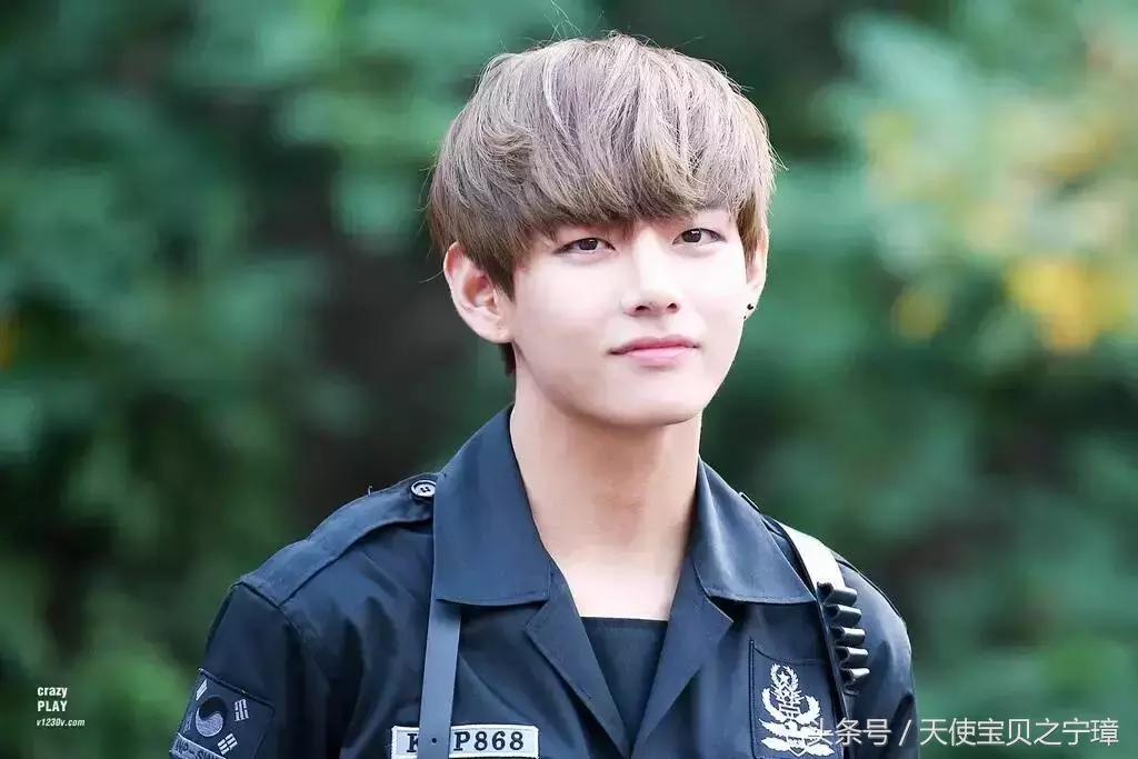 外媒评出全球最帅男子Top10，国内两名男星入选！有你家爱豆吗？