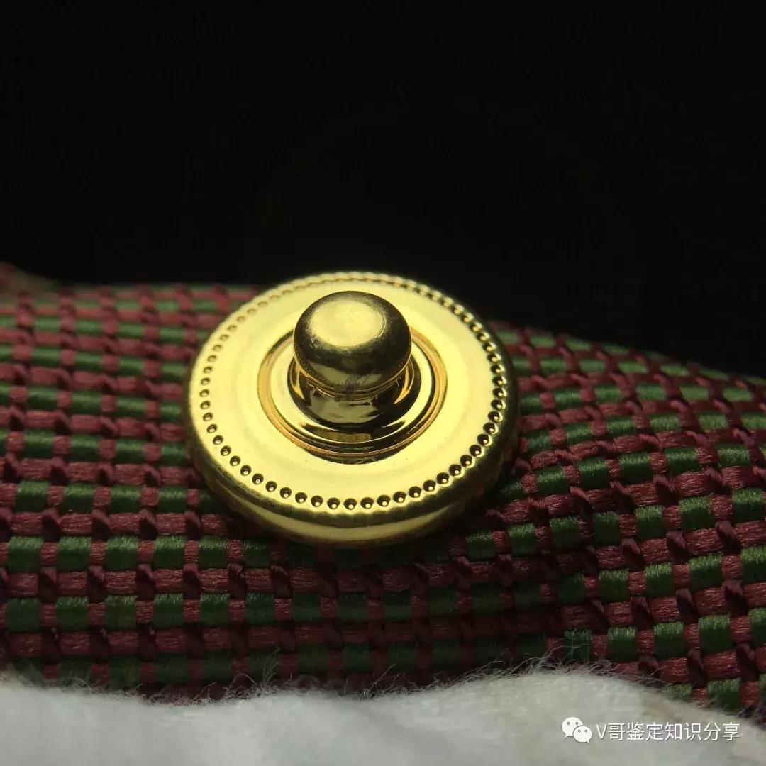 鉴定师一定鉴别的准确吗,鉴定师能一眼看出假货包包吗