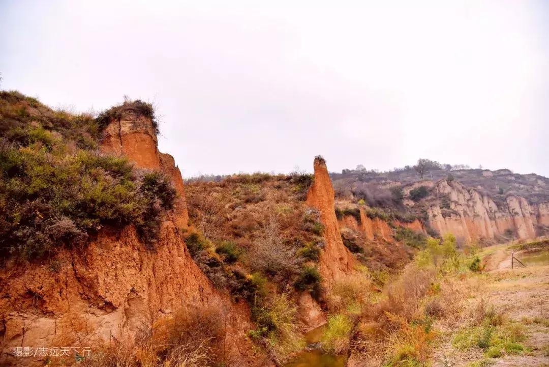 红土林景点,合水红土林