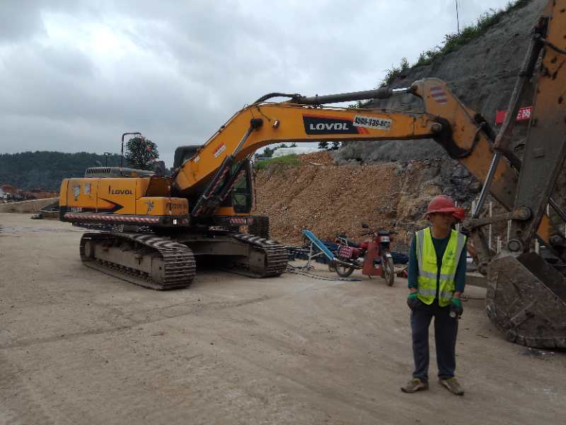 挖机老板拖欠工人工资怎么办,挖机老板亏钱拖欠工资怎么办