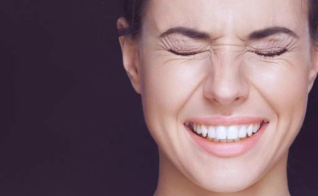 什么方法可以最有效的去除法令纹,祛除法令纹最有效最自然的方法