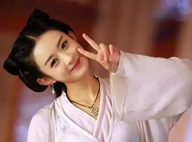 杨超越为啥被称为锦鲤少女,锦鲤杨超越是怎么回事