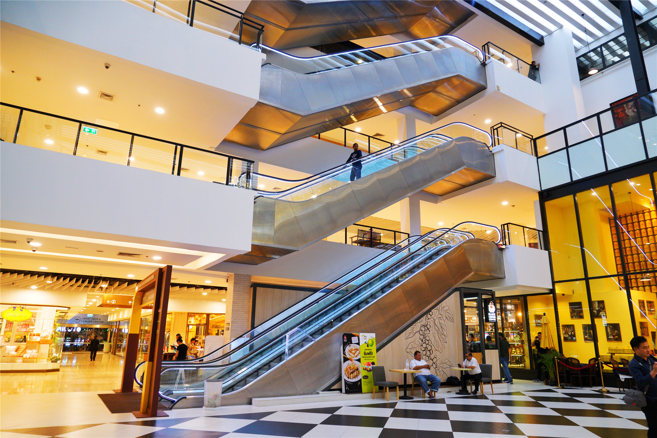 慢行曼谷，和宝贝一起圆一个少年英雄梦