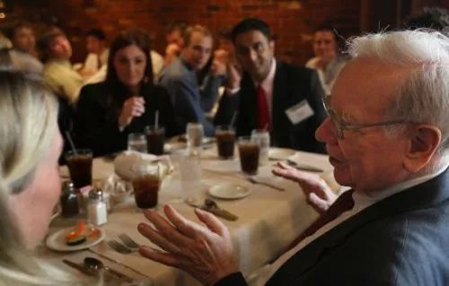 巴菲特和他的财富人生,大量阅读巴菲特