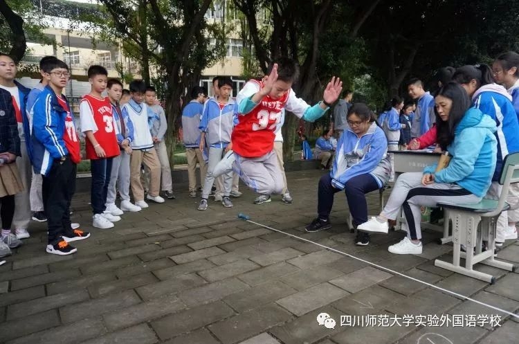 鐪嬩腑瀛︾敓绡悆姣旇禌闈掓槬娲诲姏,鏉ョ湅甯堝ぇ杩愬姩浼氬紑骞曞紡鑸炶箞