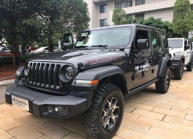 黑色jeep牧马人,jeep新款牧马人罗宾汉驾驶质感