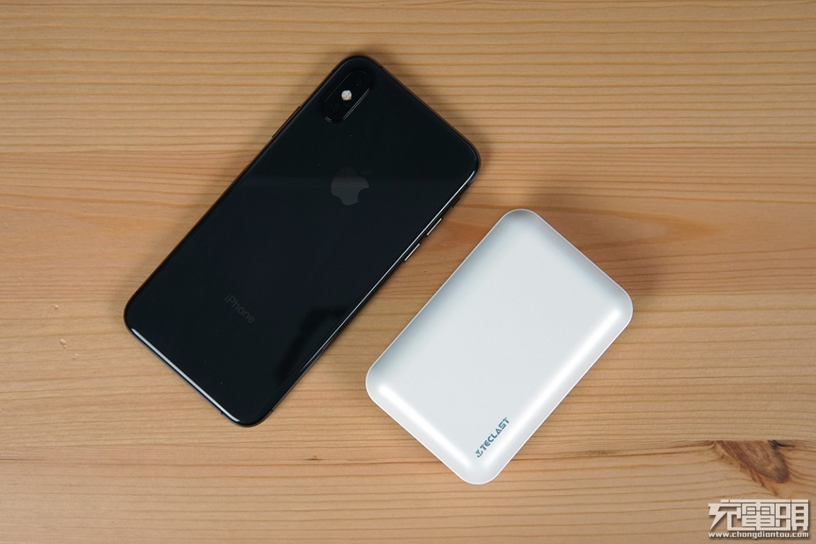 出门就带一个充电器,台电d10pro移动电源