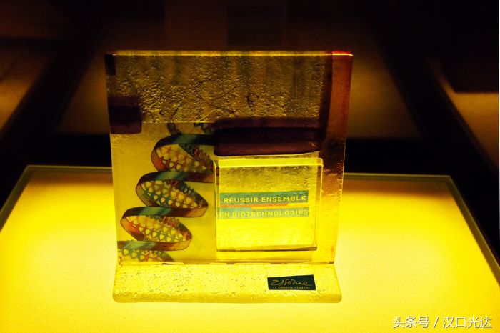 首次展出国外友城赠送给武汉市的礼品琳琅满目赶快去看看！