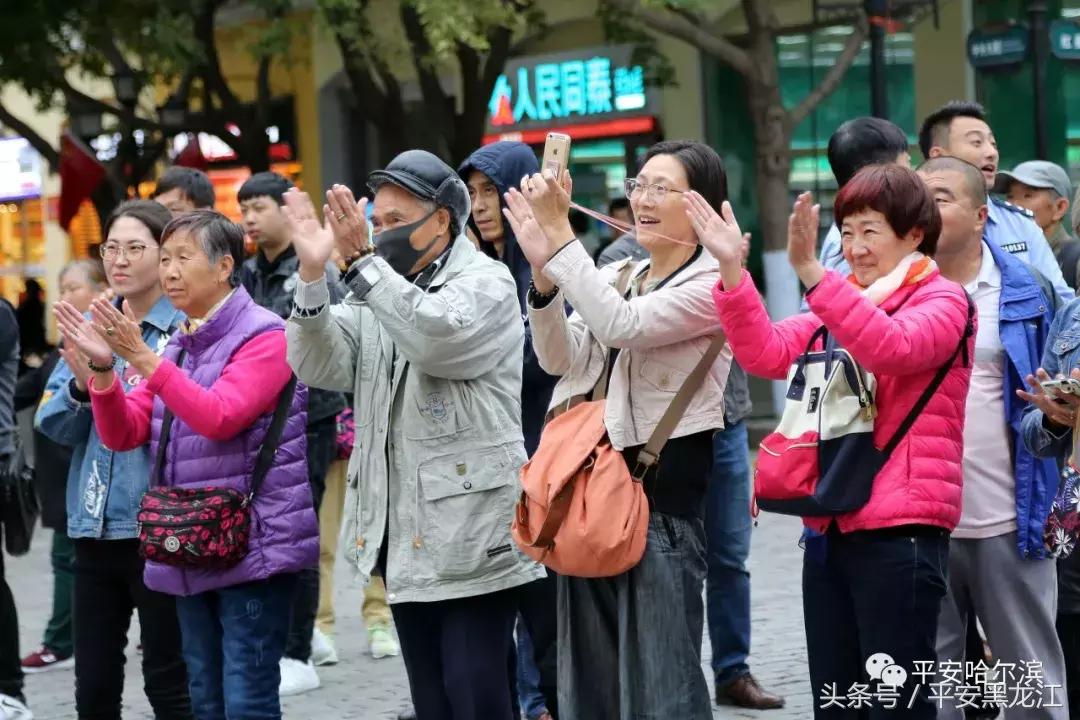 用实力圈粉哈尔滨百年老街流淌着公安民警的歌儿
