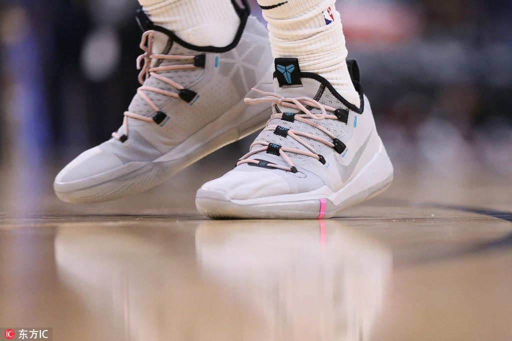 25日NBA球鞋上脚一览：库里51分之夜战靴竟是它