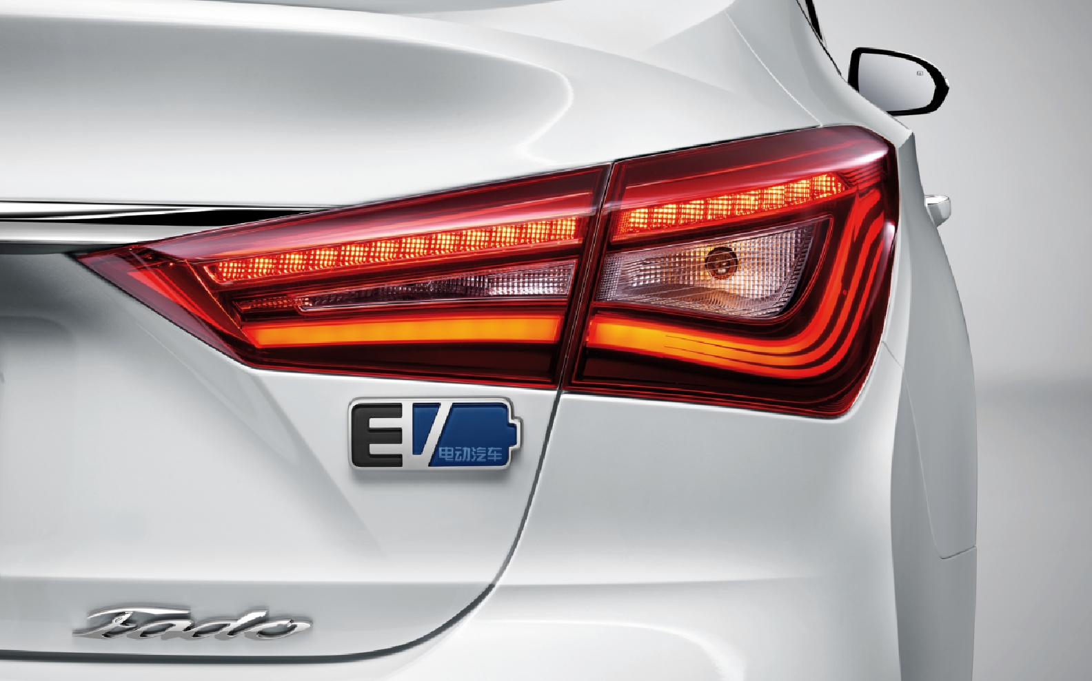 纯电动长安逸动ev460网约版多少钱,沉浸式体验长安逸动ev460