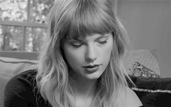 这个经历84段恋情,圈粉5亿的歌手:做自己,全世界都会为你鼓掌