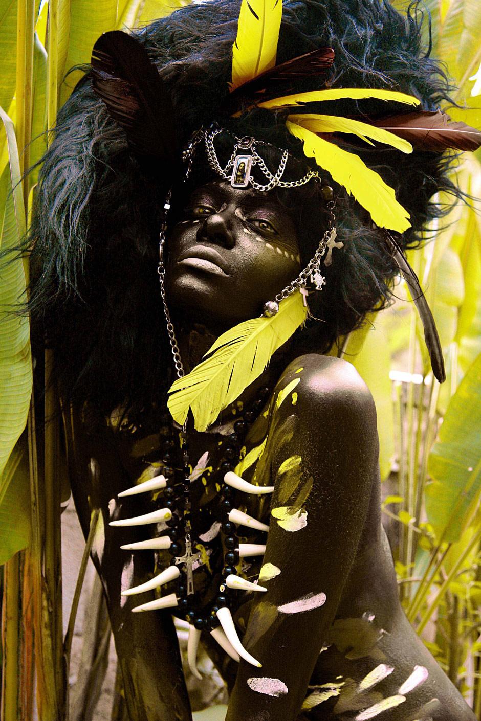 异域风俗：非洲人脸彩绘，小孩也臭美