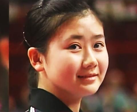 小时候却是个爱哭鬼,小时候是个爱哭鬼长大是帅哥