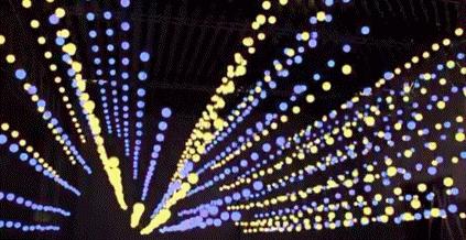 2018ADM有一张可以睡100人的床，大家躺平纯聊天……