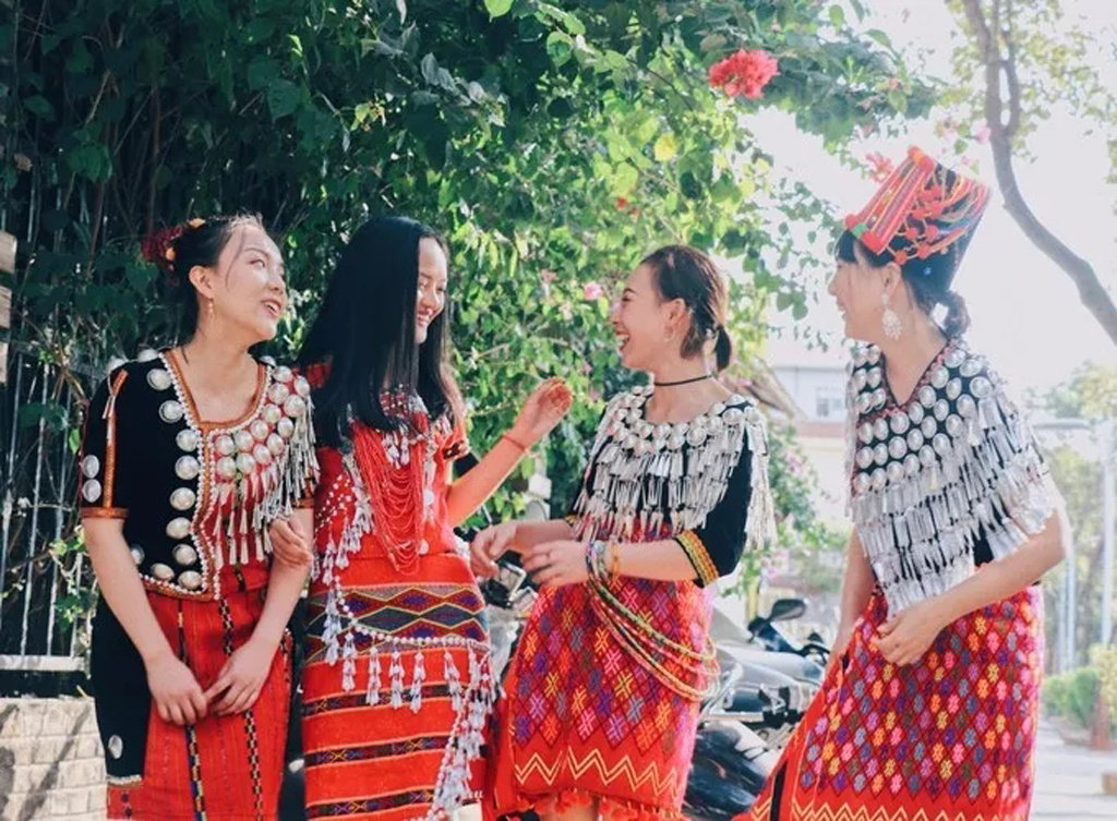 德宏美食攻略一日游,德宏美食古镇