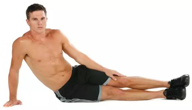 平板支撑怎么做才能练出腹肌,练腹肌最好的8个动作练平板支撑