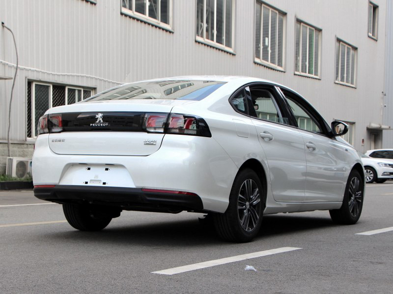 东风标致3082018款自动豪华款,2018东风标致308试驾视频