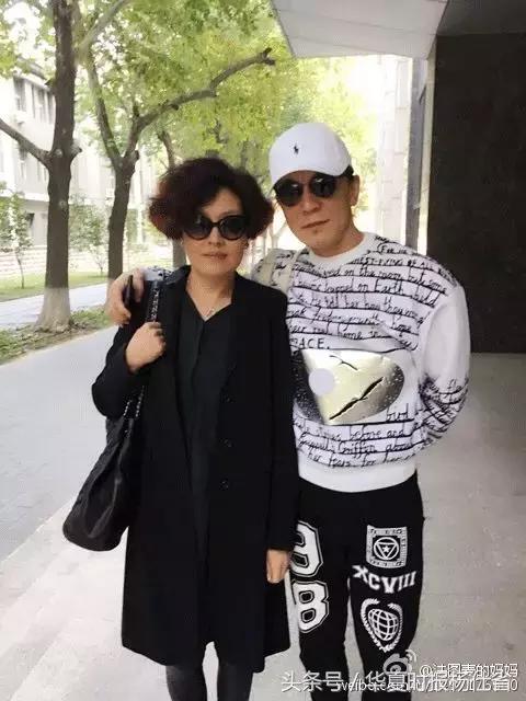 我只对女生感兴趣的英文,我只对女人感兴趣