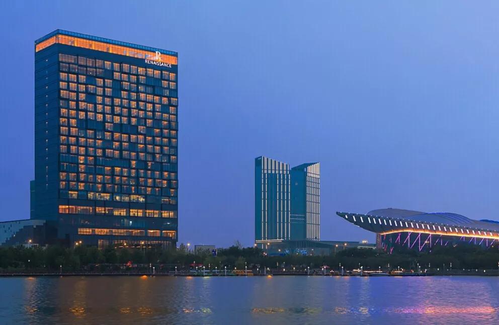 开始转型的万丽酒店焕然一新！时尚？炫酷？