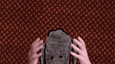 时尚界吹来一阵风,LV牵手汪星族系列来袭!