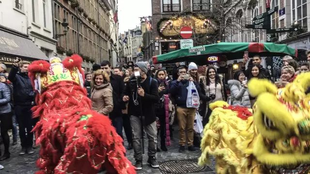 从中国开车来巴黎,从中国开车到欧洲