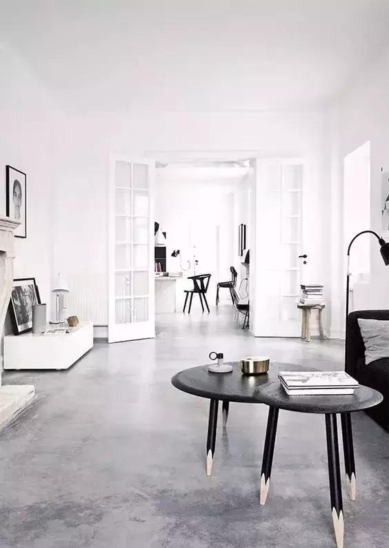 水泥自流平工序施工完整视频效果,自制蓝色水泥自流平的方法