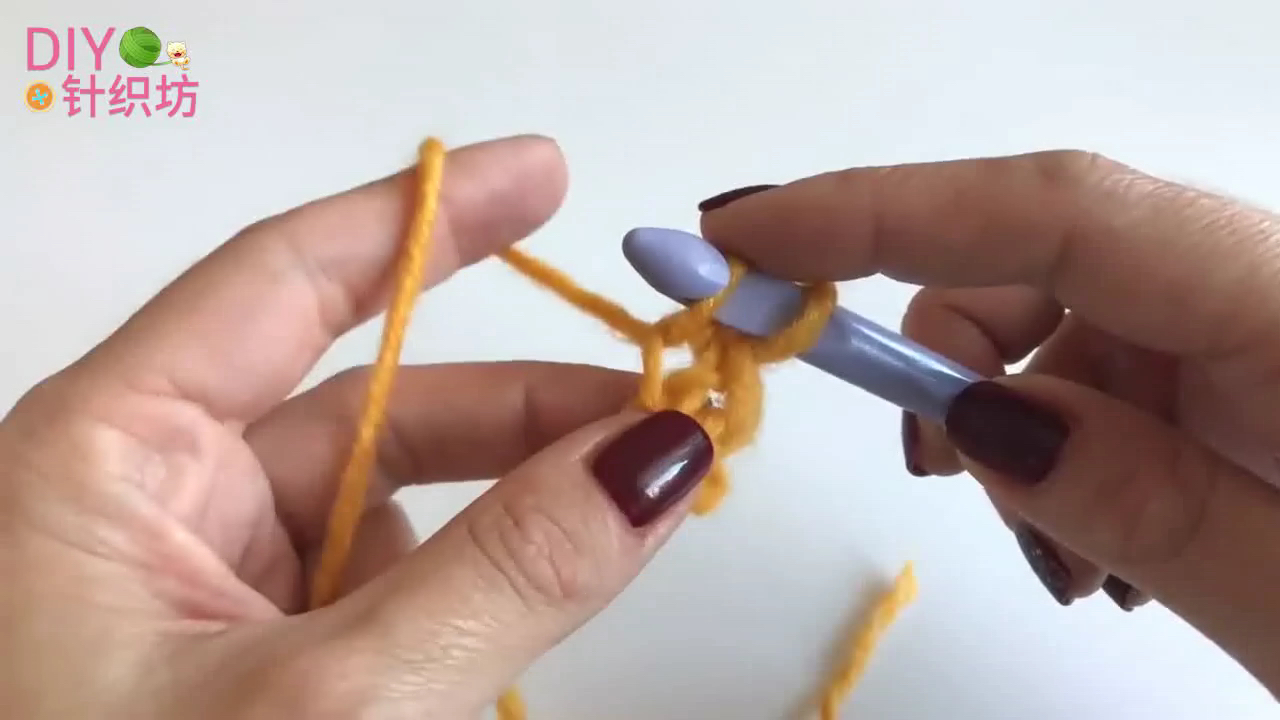 渔网三角围巾钩针教程,钩针编织三角围巾视频教程