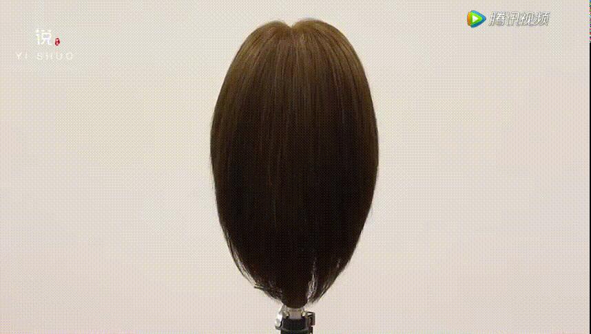 剪发时怎样才能快速弄干净碎发,零基础女士长碎发剪发教程