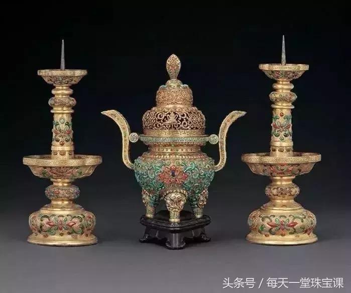 锆石和施华洛世奇水晶哪个值钱,十大假珠宝