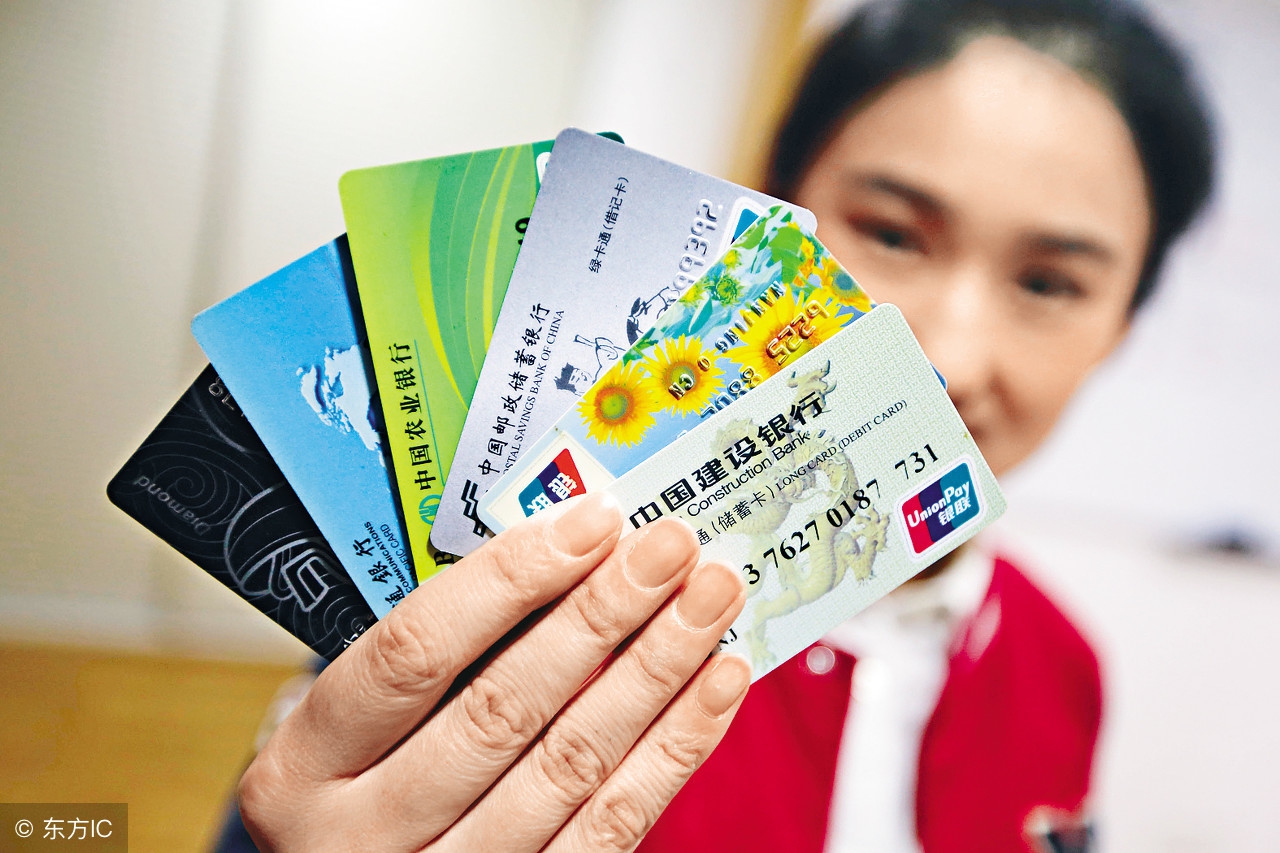 手机刷公交车怎么刷还可以换乘,刷公交乘车码要多少钱