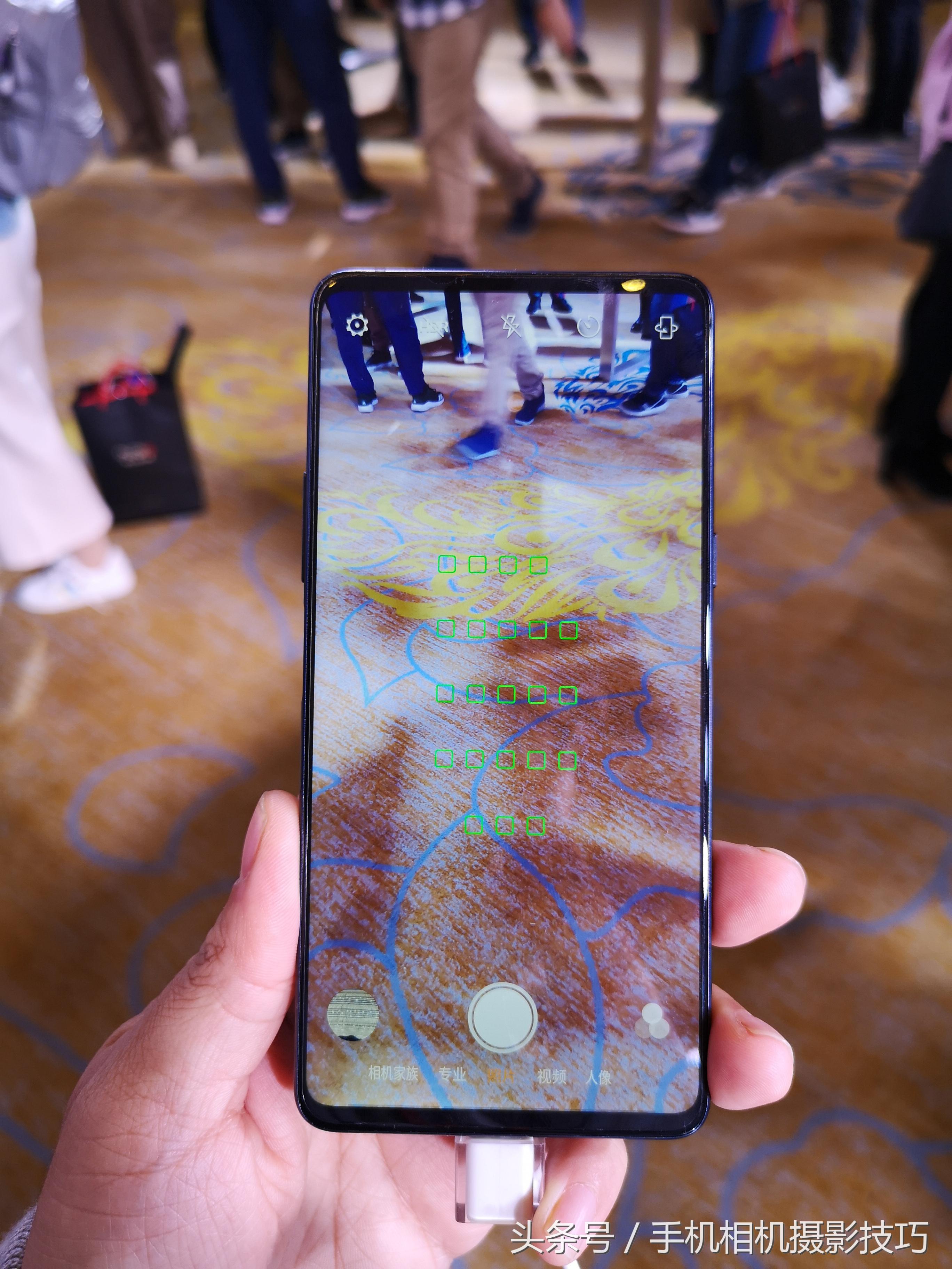 努比亚x和vivo双屏版哪个值得买,努比亚x双屏跟z20