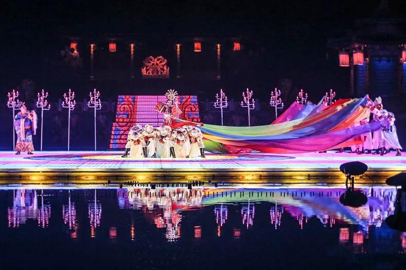 视觉震撼长恨歌演出,长恨歌一场演出多少人