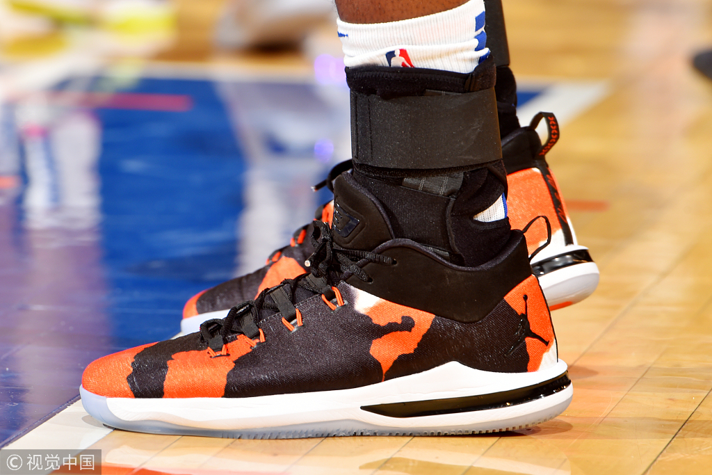 NBA今日球鞋精选：库里唐斯上脚万圣节特别款罗斯50分战靴诞生