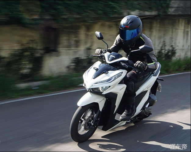 东南亚专属车型2019款本田Vario150试驾体验