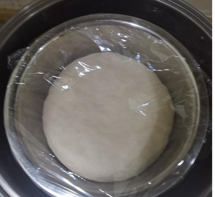 天冷发面慢教你窍门轻松发满盆,面点师教你发面千层饼的专业做法