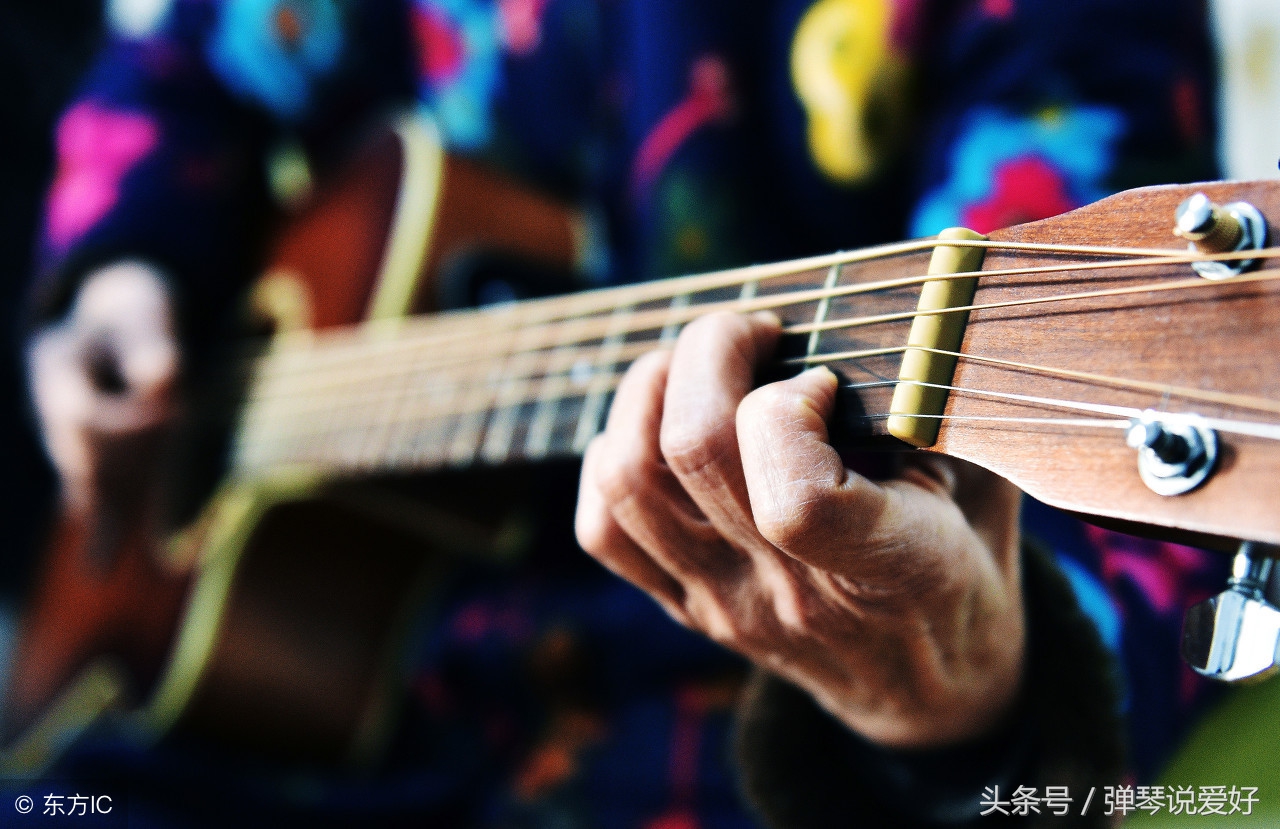 十岁初学吉他买几寸吉他好,自学吉他5分钟学会看吉他六线谱