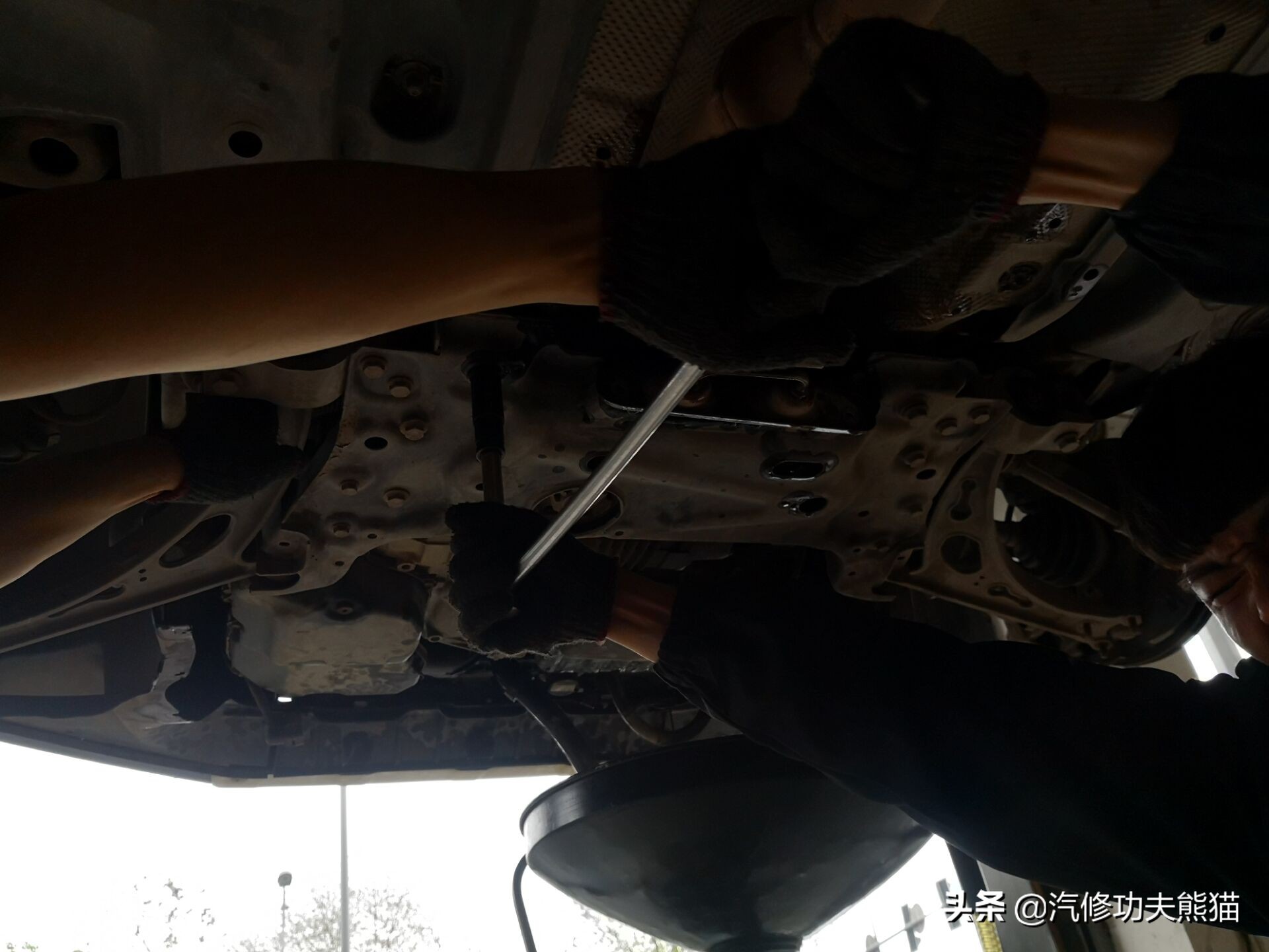 上海大众汽车suv途观价格,上海大众suv车5年后返修率多少