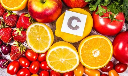 头顶毛囊油脂堵塞毛孔图,清理毛囊油脂疏通毛孔额头