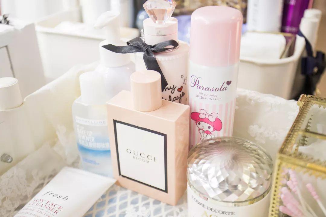 口红特效嘟嘴拍同款iu,画iu同款妆