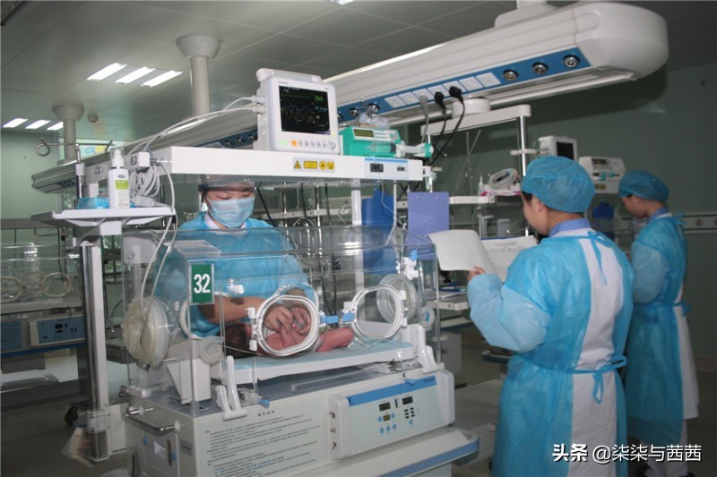 宝宝多喝水的后果,婴儿喝水多了中毒