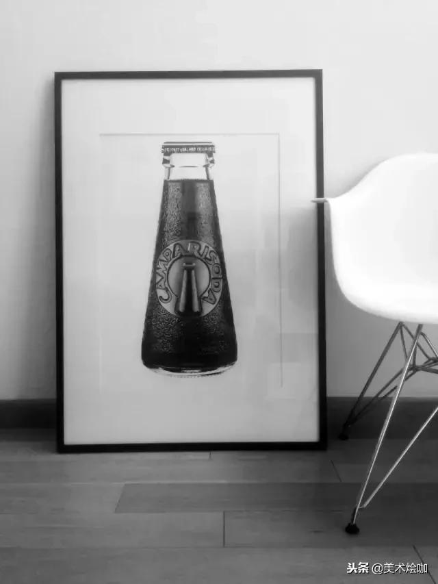 用1支针管笔点画了200小时，结果很惊人