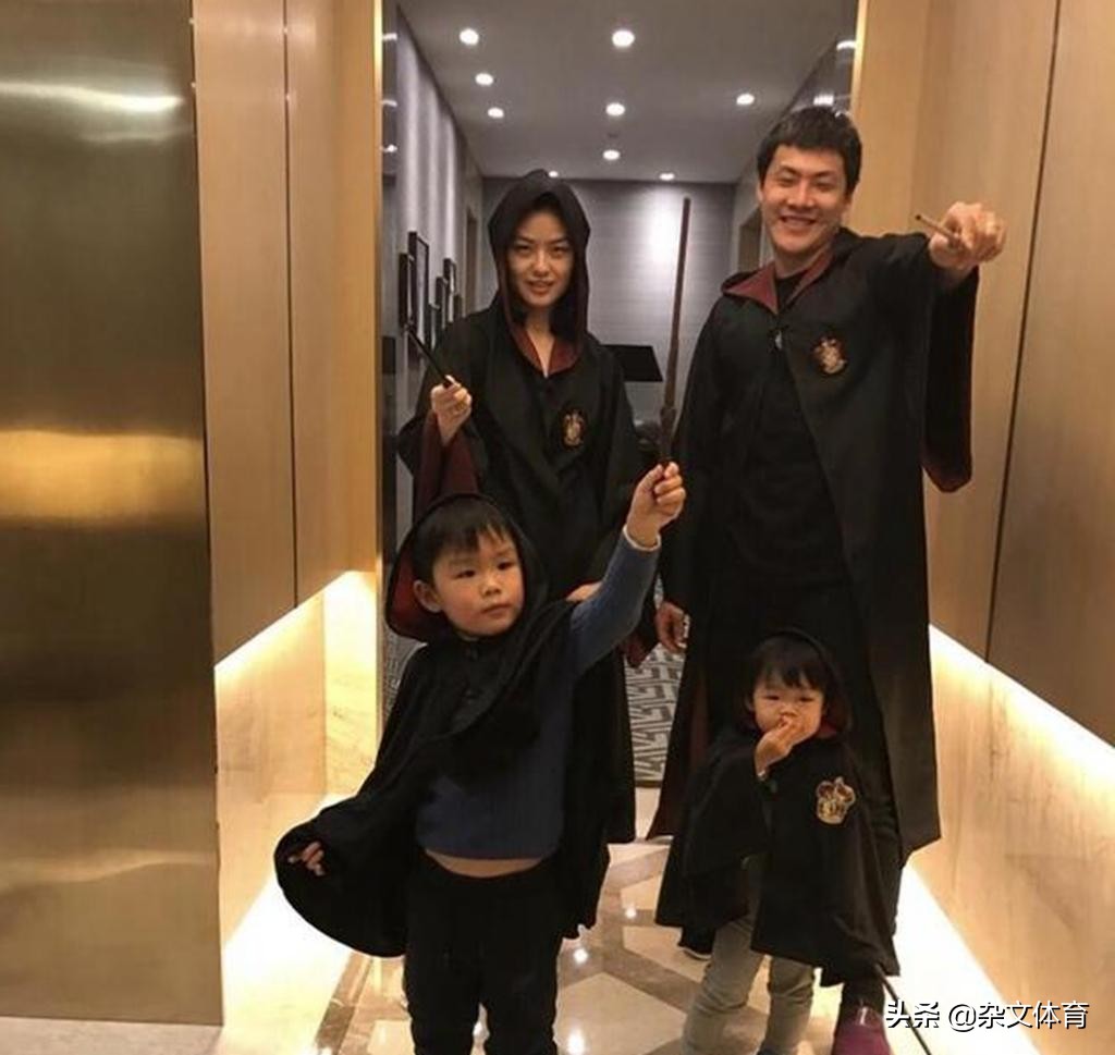 35岁国足老将再次入选亚洲杯,国足新星第一次参加亚洲杯